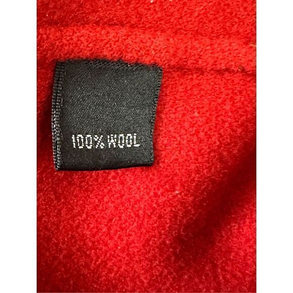 Linda Allard Ellen Tracy Size 14
Fleeced 100% Wool RED Blazer
Jacket Chic Lines - Picture 8 of 9